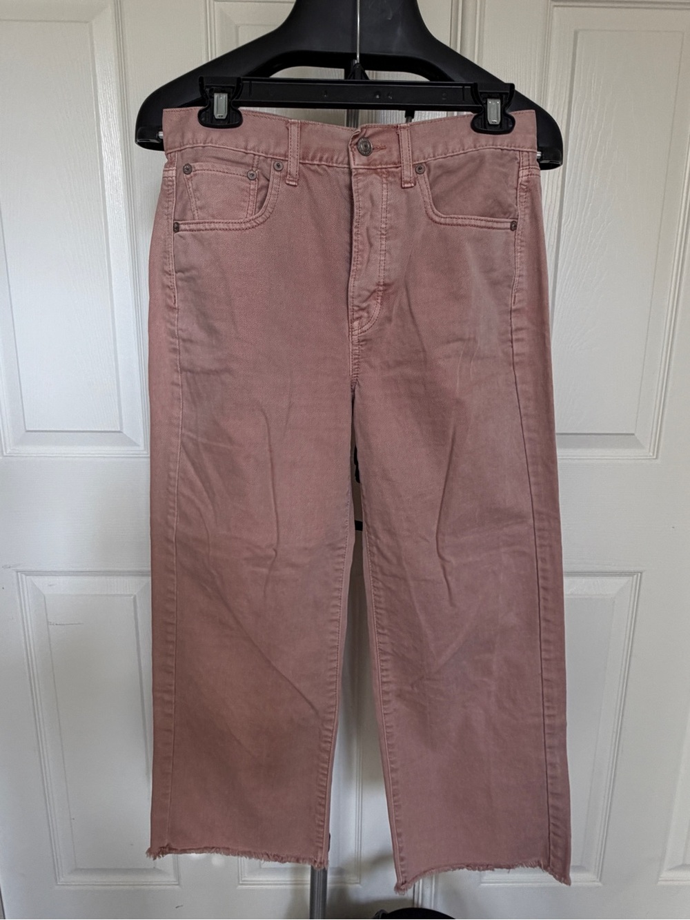 American Eagle Outfitters Rose-Pink Cropped Straight Jeans